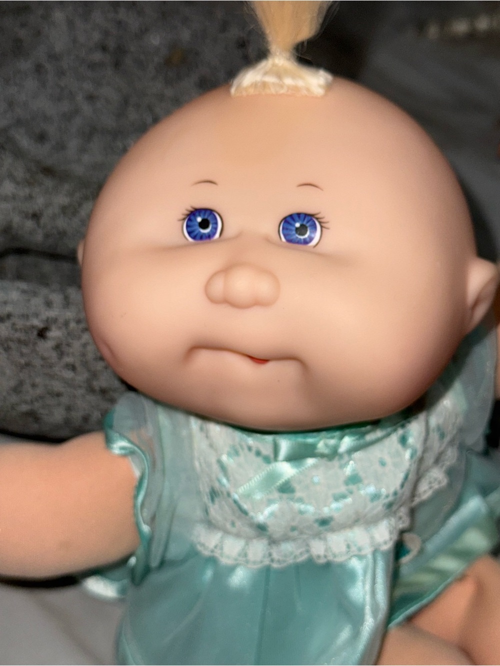 Mattel Cabbage Patch Kids 1995 14 in Soft Body Girl Doll Blue Eyes